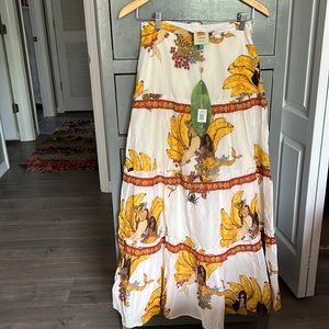 NWT Farm Rio Mermaid Bananas Tiered Maxi Skirt. Off white w/ print. Sz Small